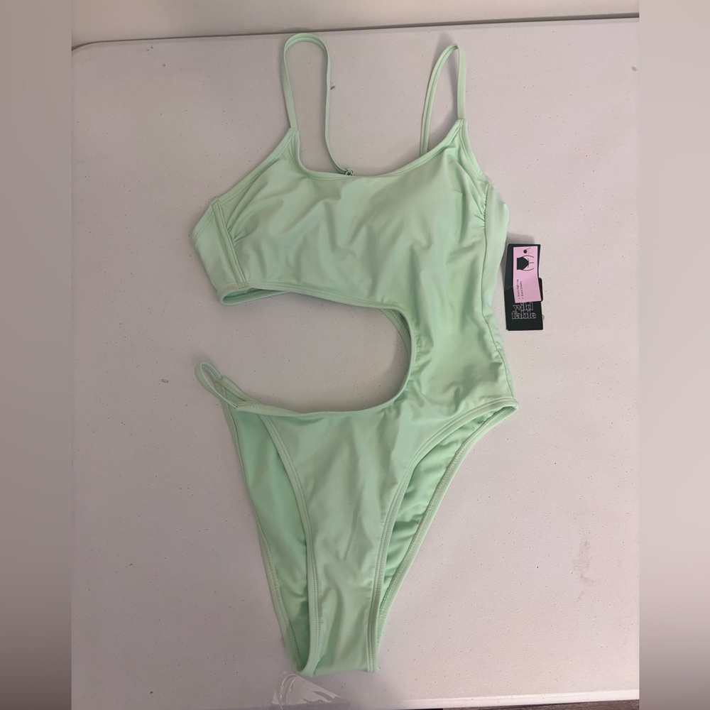 NWT Wild Fable Cut Out Swimsuit Sz Small - Picture 4 of 9